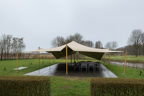 stretchtent-tuin-palen-3